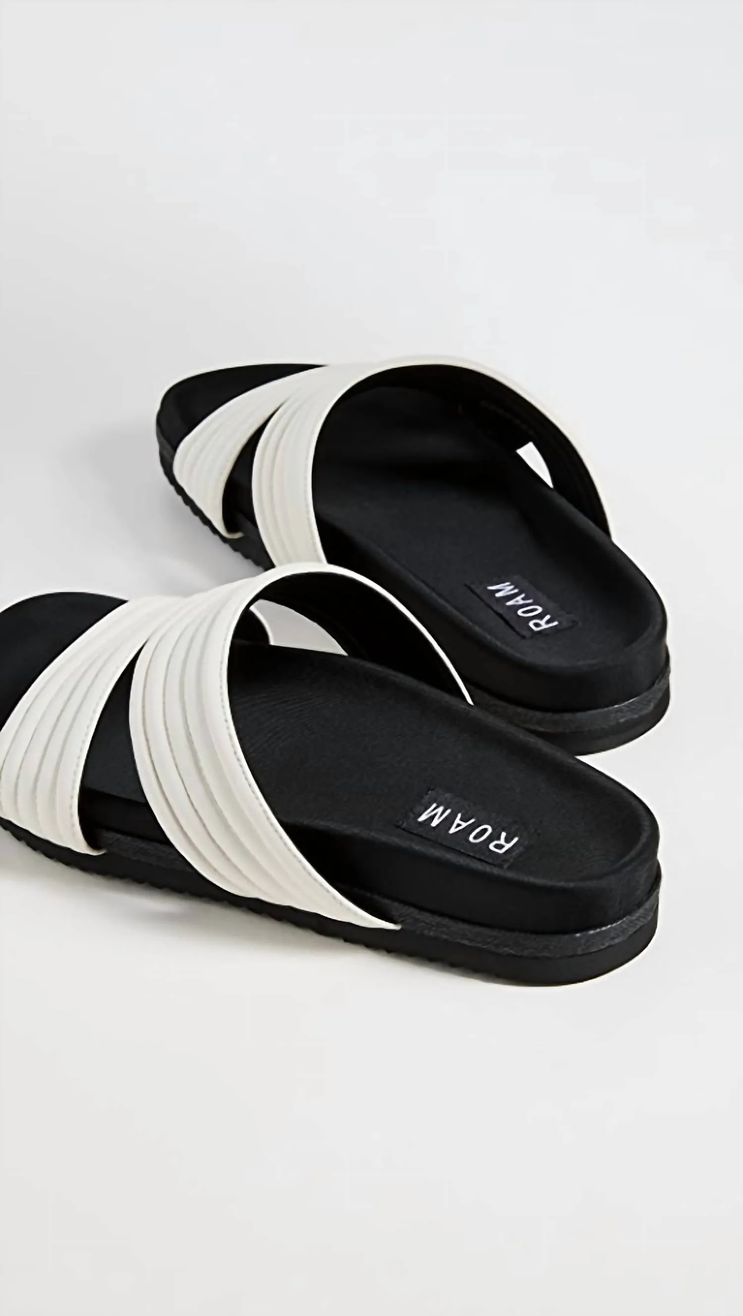 Crescent Quilt Slides In White