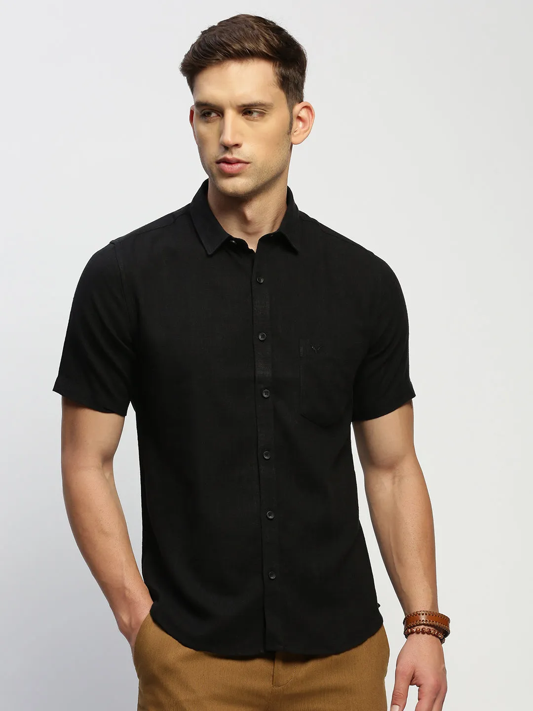 Men Black Standard Slim Fit Spread Collar Cotton Casual Shirt