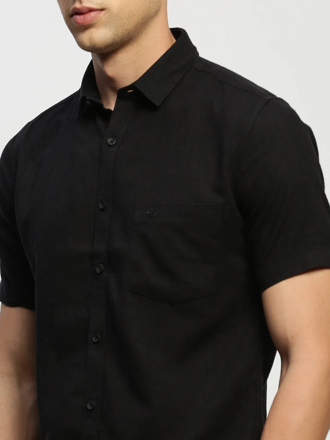 Men Black Standard Slim Fit Spread Collar Cotton Casual Shirt