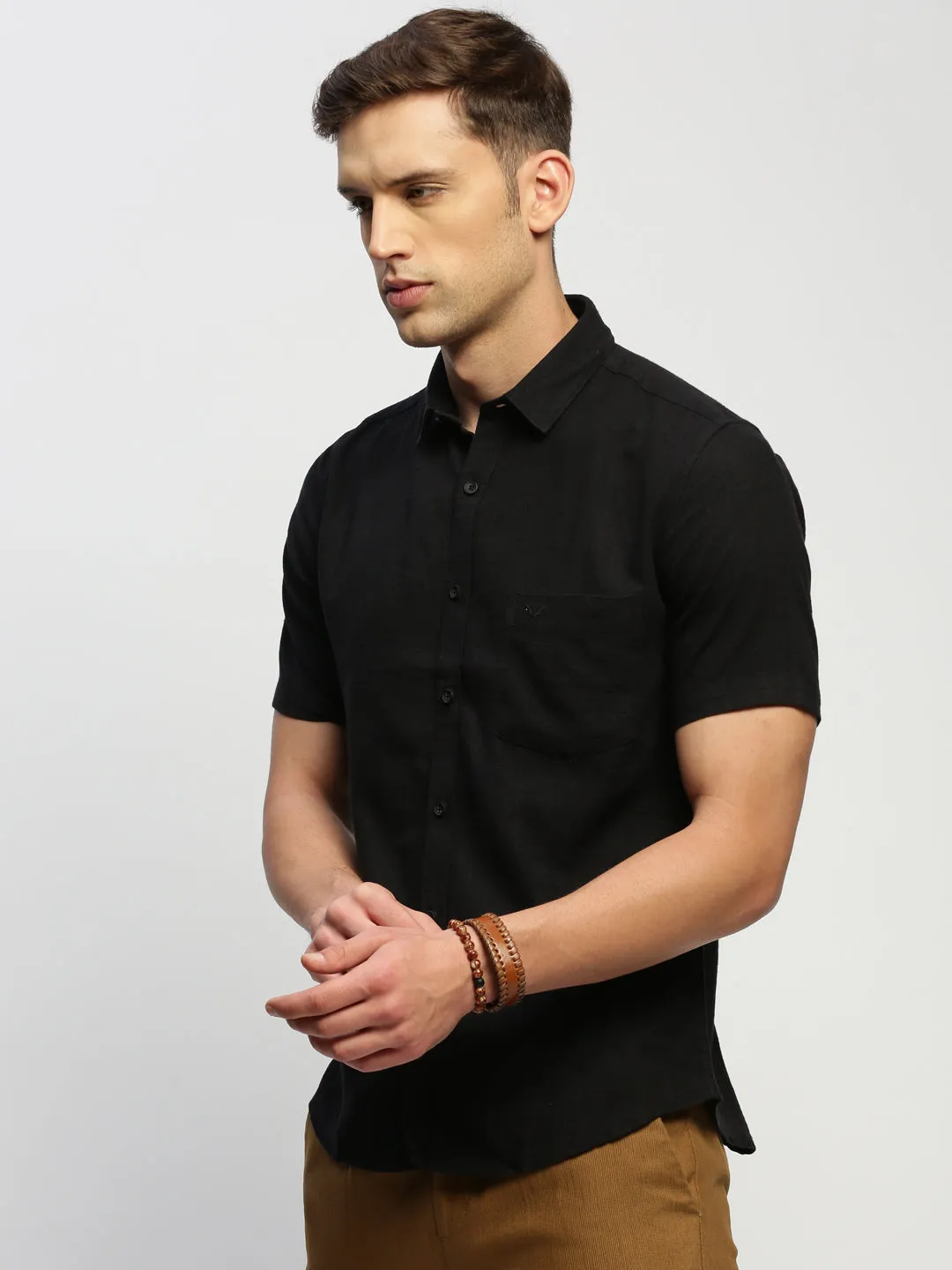 Men Black Standard Slim Fit Spread Collar Cotton Casual Shirt