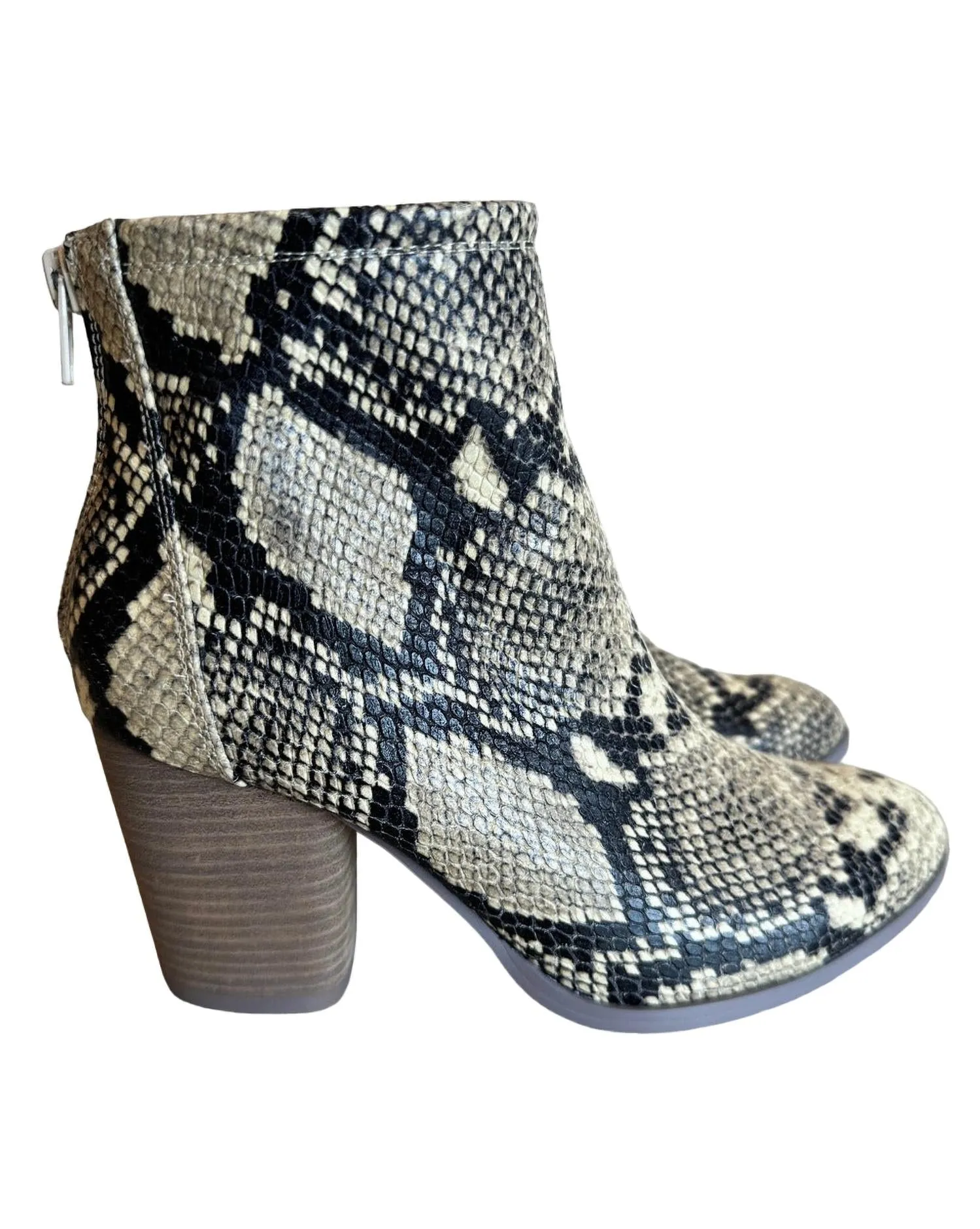 Women's Avery Heeled Bootie In Neutral Embossed Snakeprint