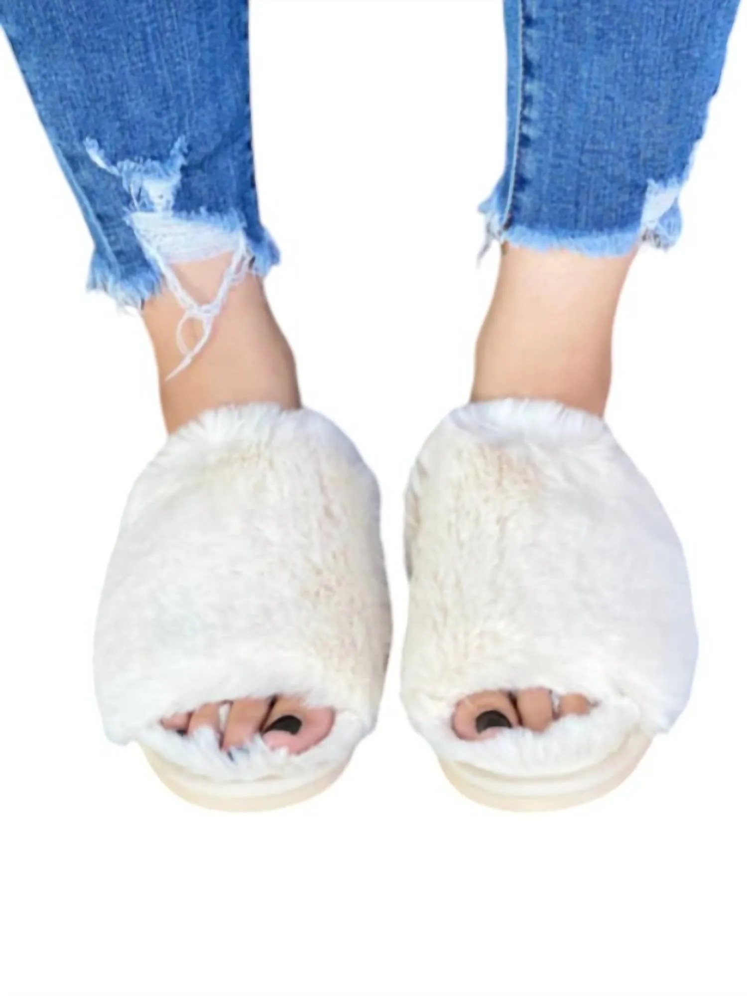 Women's Faux Fur Pearl Slippers In Cream
