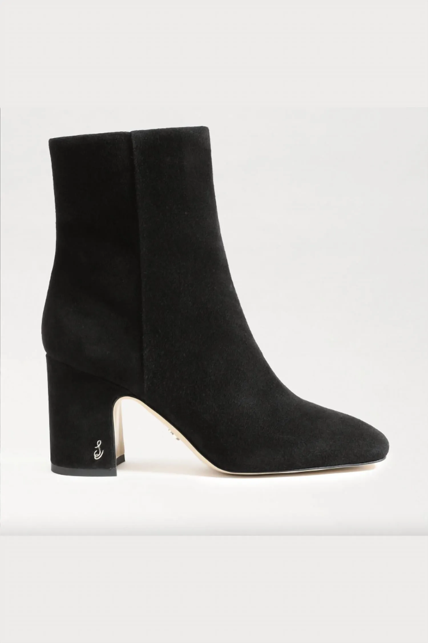 Women's Fawn Ankle Bootie In Suede Black